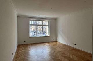 Wohnung mieten in Wagenbauerstraße, 81677 Bogenhausen, Luxuriöse 4-Zimmer Wohnung mit Balkon in München-Bogenhausen