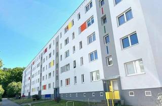 Wohnung mieten in Ziolkowskistraße 40, 19063 Mueßer Holz, 4-Raum Wohnung mit Badewanne und Balkon ab Mai 2026