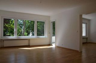 Wohnung mieten in Brandesstraße, 78464 Konstanz, KN Petershausen-Ost: 4-Zimmer Wohnung (Hochparterre) mit Süd-Balkon und abgeschlossener Garage