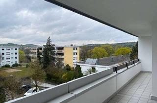 Wohnung mieten in Martin-Ernst-Straße 11, 93049 Westenviertel, Schöne 4-Zimmer Wohnung mit Balkon im 3. OG in Regensburg-Westenviertel