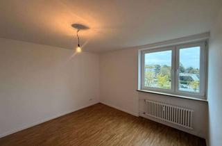 Wohnung mieten in Jagdfeldring 61, 85540 Haar, 3-Zimmer-Wohnung mit Balkon und Parkblick in Haar-Jagdfeldring