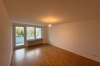 Wohnung mieten in Jagdfeldring 71, 85540 Haar, 2-Zimmer-Wohnung mit Balkon und Parkblick in Haar-Jagdfeldring