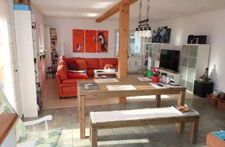 Wohnung mieten in 73066 Uhingen, Tolle 4,5 Zimmer-EG-Wohnung in einem 2-Familienhaus mit einer EBK und einem Garagenstellplatz!
