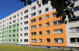 Wohnung mieten in Julius-Fucik-Straße, 07381 Pößneck, Möblierte 3-Raumwohnung in Pößneck-Ost