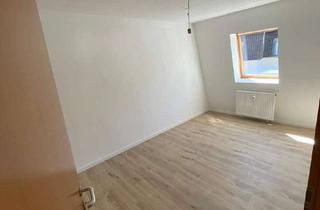 Wohnung mieten in Industriestraße 11, 74855 Haßmersheim, Helle 4-Zimmer Wohnung mit zwei Balkone