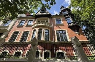 Wohnung mieten in Adelheidring 15, 39108 Stadtfeld Ost, Außergewöhnliche und sanierte Dachgeschoss-Wohnung mit 4 Zimmern und Gäste-WC in Top-Lage!