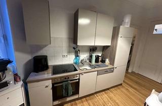 Wohnung mieten in Schröderstraße 36, 18055 Stadtmitte, geräumige 2-Raum-Wohnung, Vollbad mit Fenster, EBK mgl.