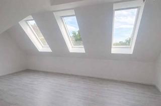 Wohnung mieten in Strucksbarg 28, 21077 Eißendorf, Helle, modernisierte 3-Zimmer-Dachgeschosswohnung mit Balkon in ruhiger Lage von Hamburg-Eißendorf