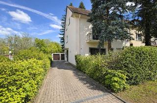 Haus kaufen in 66113 Saarbrücken, Charaktervolles 3-Familienhaus mit großem Grundstück und 2 Garagen in Saarbrücken-Rastpfuhl