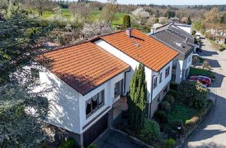 Einfamilienhaus kaufen in 73614 Schorndorf, Geräumiges Einfamilienhaus mit Einliegerwohnung und großem Garten + Platz für Ihren Fuhrpark