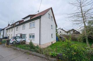 Reihenhaus kaufen in 89269 Vöhringen, Reihenhaus mit großem Grundstück und viel Potenzial in Vöhringen