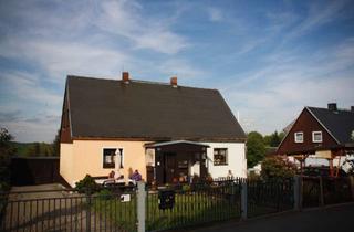 Doppelhaushälfte kaufen in 09623 Frauenstein, Vermietete kleine Doppelhaushälfte mit großem Garten