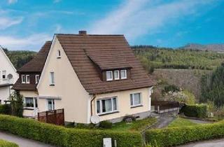 Haus kaufen in 59846 Sundern, Mit Potential: Immobilie in gefragter, ruhiger Lage von Sundern-Langscheid am Sorpesee zu verkaufen