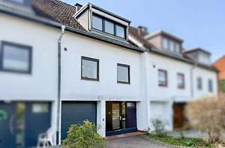 Reihenhaus kaufen in 23566 St. Gertrud, Mittelreihenhaus mit kleinem Garten und großer Terrasse - ideal für kreative Modernisierung