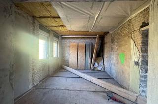 Haus kaufen in 14947 Nuthe-Urstromtal, Verlockendes Sanierungsprojekt mit immensem Potenzial in Lynow.