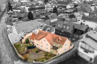 Haus kaufen in 63695 Glauburg, Fachwerkhaus mit zwei Wohneinheiten in Glauburg