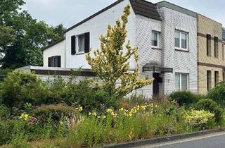 Doppelhaushälfte kaufen in 27476 Cuxhaven, Einfamilien-Doppelhaushälftemit Nebengebäude und Garage