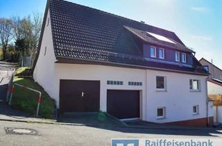 Einfamilienhaus kaufen in 72229 Rohrdorf, Charmantes Einfamilienhaus mit Scheune in Rohrdorf sucht neuen Eigentümer.