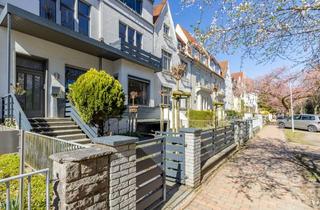 Villa kaufen in 23568 St. Gertrud, Stilvolle Stadtvilla in Bestlage - großzügig & vielseitig