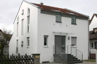 Haus mieten in Römerstraße 28, 73066 Uhingen, Schönes Haus mit sechs Zimmern in Göppingen (Kreis), Uhingen