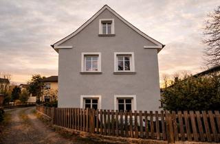Haus mieten in 95111 Rehau, Historisches Reihenendhaus mit Charme