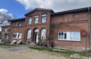 Anlageobjekt in 23619 Rehhorst, Voll vermietetes Mehrfamilienhaus mit 4 Wohneinheiten und einer Einliegerwohnung in Rehhorst