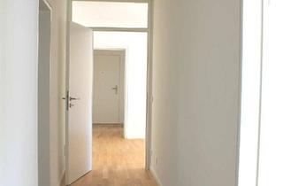 Wohnung kaufen in 93051 Großprüfening-Dechbetten-Königswiesen, Großzügige 5-Zimmer-Maisonette-Wohnung mit Balkon und Dachterrasse in zentraler Lage