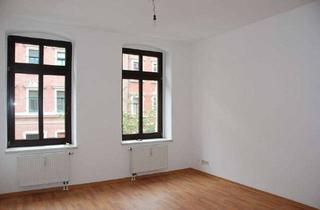 Wohnung mieten in Ludwig-Kirsch-Str. 17, 09130 Sonnenberg, 2-Raum-Altbauwohnung mit Wanne
