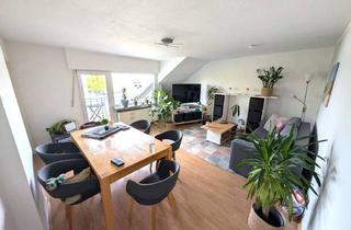 Wohnung mieten in 53844 Troisdorf, Wunderschöne 2-Zimmer Dachgeschosswohnung mit großem Balkon und praktischem Schnitt