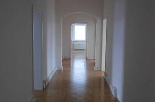 Wohnung mieten in Bahnhofstraße, 31737 Rinteln, Großzügige Wohnung mit Balkon und Garage in Rinteln