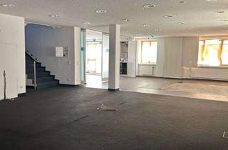 Wohnung mieten in Rosenberger Straße 21, 92237 Sulzbach-Rosenberg, Großzügige Gewerbefläche mit 14 Zimmern in Sulzbach-Rosenberg