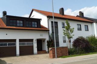 Wohnung mieten in Augsburger Str. 32, 86568 Hollenbach, Gepflegte 4-Zimmer Dachgeschosswohnung in Hollenbach-Igenhausen