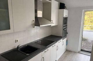 Wohnung mieten in Am Haushof, 40670 Meerbusch, 3-Zimmer-Dachgeschosswohnung mit Balkon und Stellplatz