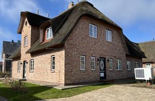 Doppelhaushälfte kaufen in 25938 Oevenum, KfW 55-Standard: Hochwertig eingerichtete Ferienhaushälfte unter Reet