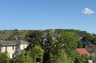 Wohnung kaufen in 01445 Radebeul, Radebeul - Stilvoll sanierter Altbau mit 5 Zimmern, zwei Balkonen und Weitblick - zentral in Altkötzschenbroda