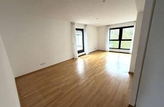Wohnung kaufen in 90471 Nürnberg, Nürnberg - Es gibt noch Besonderes! Herrliche 4-Zi-Whg mit großer Dachterrasse, in ruhiger Lage in Langwasser