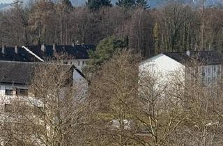 Wohnung kaufen in 78224 Singen, Singen (Hohentwiel) - 3,5-Zi.-Wohnung mit Balkon & Hohentwiel-Blick + Garage in Singen