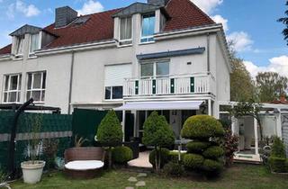 Einfamilienhaus kaufen in 44581 Castrop-Rauxel, Castrop-Rauxel - Reiheneckhaus mit WintergartenPoolBalkonGarage etc.