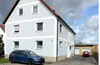 Haus kaufen in 93133 Burglengenfeld, Burglengenfeld - Vermietetes 4-Parteienhaus mit großen Garten