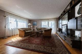 Wohnung kaufen in 73614 Schorndorf, Schorndorf - Attraktive 3- bis 4-Zi.-Whg. mit zwei Balkonen, Garten & Garage