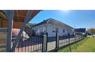 Einfamilienhaus kaufen in 19069 Lübstorf, Lübstorf - Wohntraum bei Schwerin - modernes Familienidyll am See