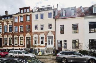 Wohnung kaufen in 28199 Bremen, Bremen - FLÜSSEVIERTEL Sanierte Belle-Etage mit Sout. und Hof-Garten das perfekte Domizil für Altbauliebhaber