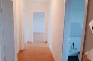 Wohnung kaufen in 37603 Holzminden, Holzminden - Vermietete 3-Zimmerwohnung als Kapitalanlage