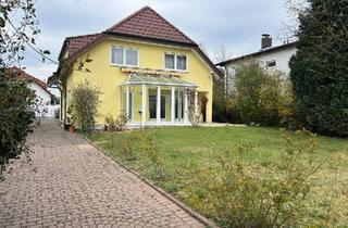 Einfamilienhaus kaufen in 63322 Rödermark, Rödermark - Großzügiges Einfamilienhaus mit Wintergarten, Terrasse & 4 Garage