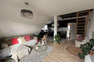 Wohnung kaufen in 51643 Gummersbach, PROVISIONSFREI: Sehr schöne Dachgeschosswohnung mit Balkon, Stellplatz & ausgebautem Spitzboden.