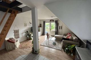 Wohnung kaufen in 51643 Gummersbach, PROVISIONSFREI: Sehr schöne Dachgeschosswohnung mit Balkon, Stellplatz & ausgebautem Spitzboden.