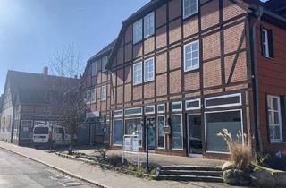 Wohnung kaufen in Hirtenstrasse, 30974 Wennigsen, Gepflegte Dachgeschosswohnung mit Auzug auf Eigentumsgrundstück zentral in Wennigsen