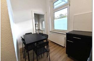 Wohnung kaufen in 51373 Wiesdorf, Vermietete 3-Zimmer-Kapitalanlage in Leverkusen | EBK | Gemeinschaftsgarten | ca. 5,5 % Rendite