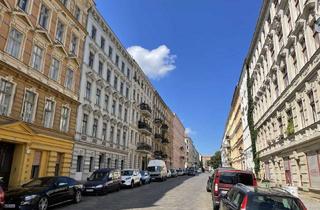 Wohnung kaufen in Chamissoplatz, 10965 Kreuzberg, Provisionsfreie 3,5 Zimmer Altbauwohnung nur 150m vom Chamissoplatz