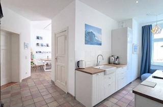 Wohnung kaufen in Alt-Treptow, 12435 Berlin, Individueller Altbautraum in Alt-Treptow